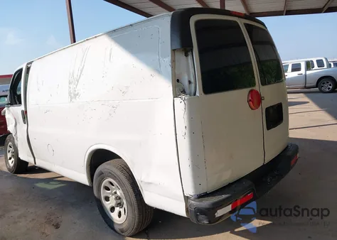 2014 Chevrolet Express G1500 z USA, uszkodzony, nr VIN 1GCSGAFX9E1154979